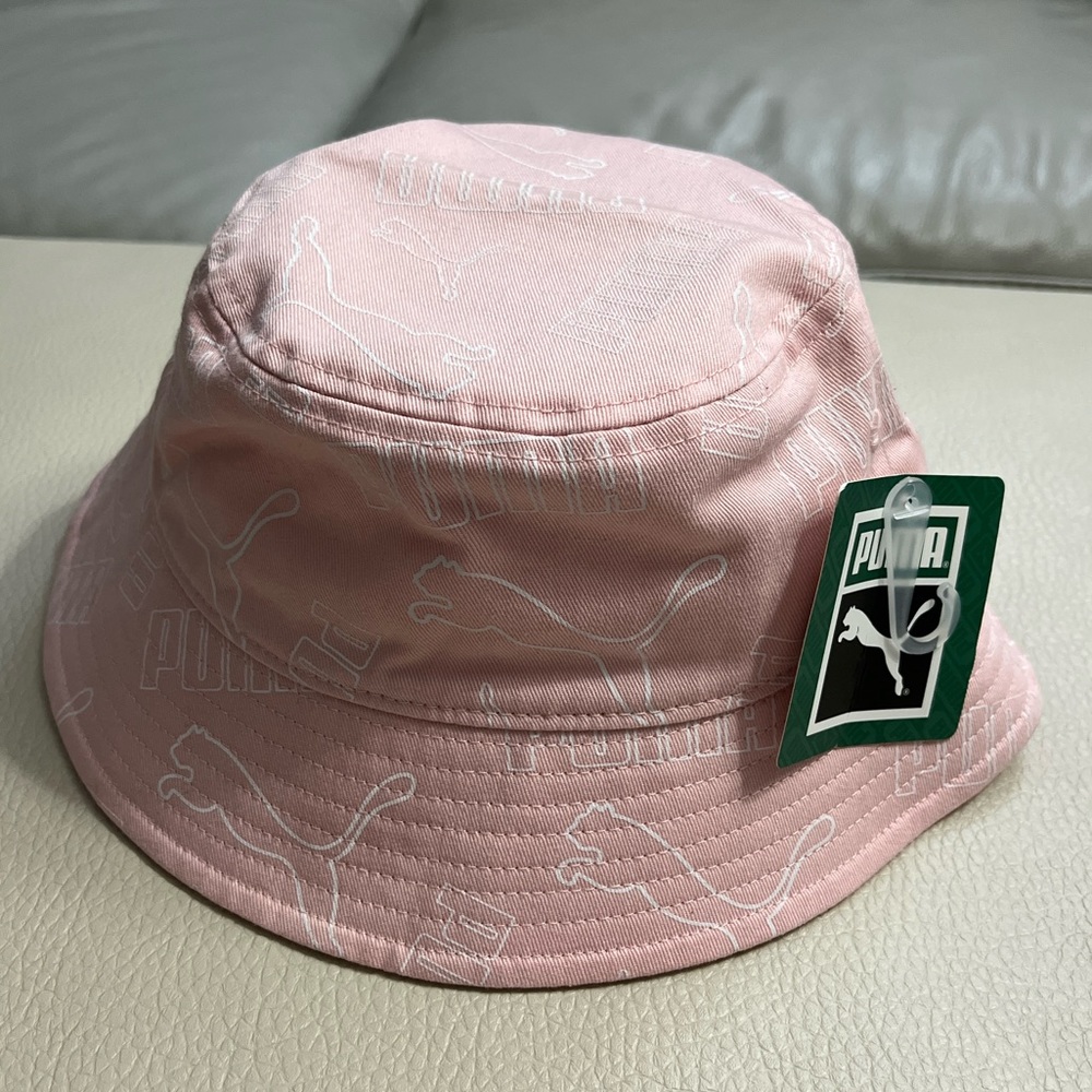 NWT - Puma Logo Bucket Hat